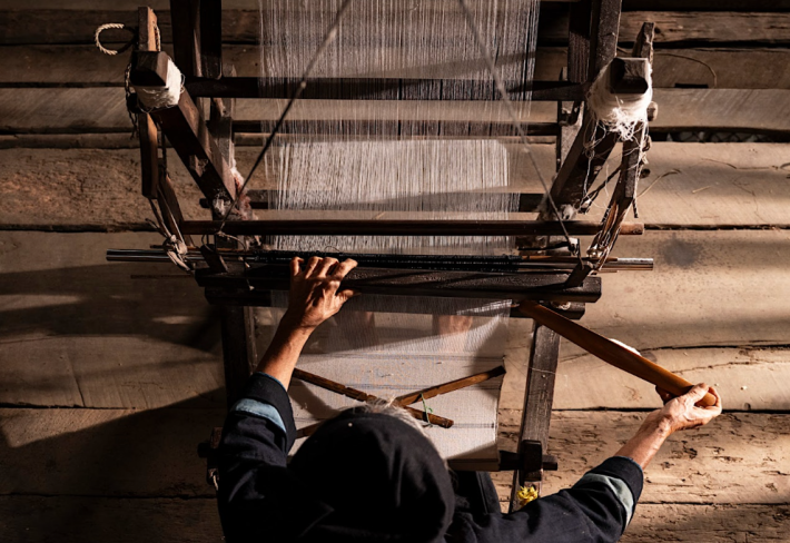 Online Curatorial Tour - Weaving a Day, Mourning a Life